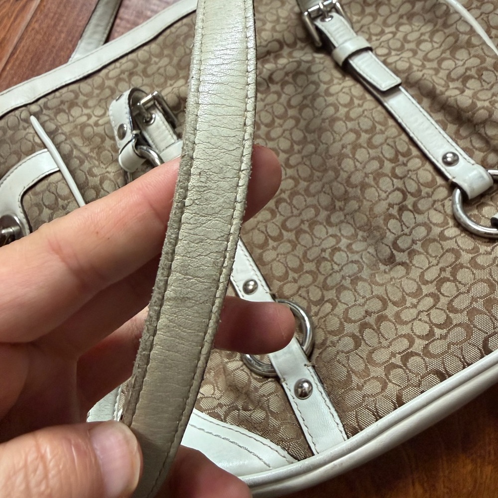 Coach Brown and Cream Signature bag with wallet - Picture 5 of 8